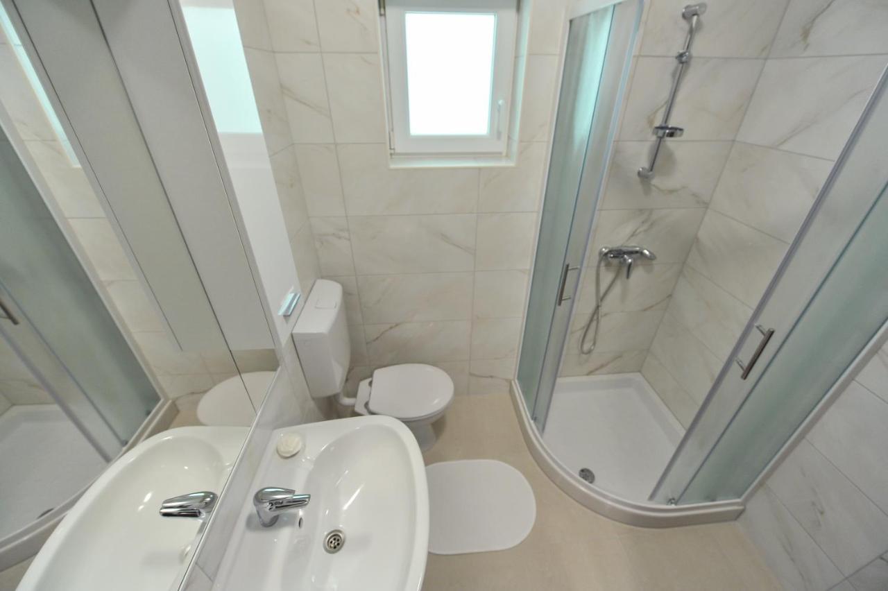 Apartmani Peric 1 Meka Draga Obrovac Exterior photo